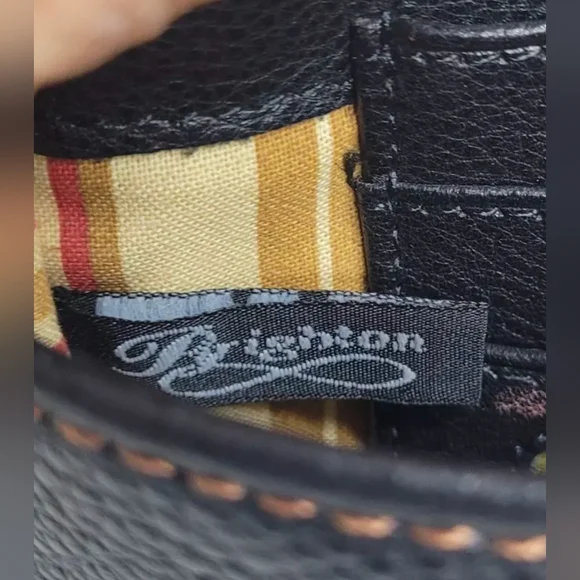 Brighton crossbody bag with additional wristlet strap - Picture 15 of 15